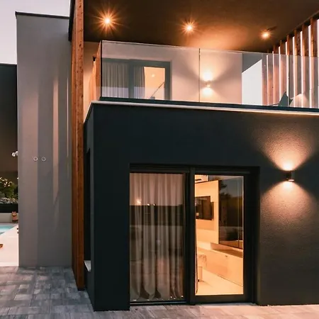 Domina By بيت ضيافة سريما