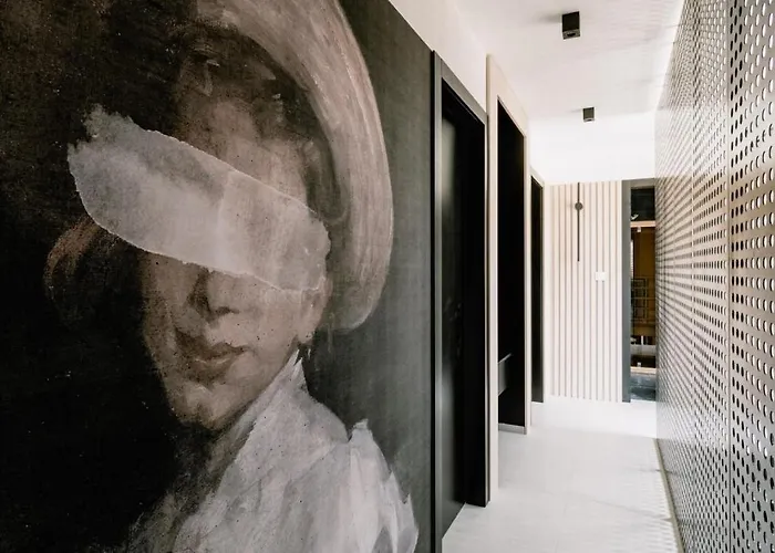 Domina By 게스트하우스